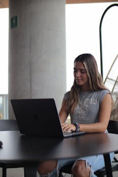 Caminos Innovadores para Ingresar al Desarrollo de Software Sin Experiencia